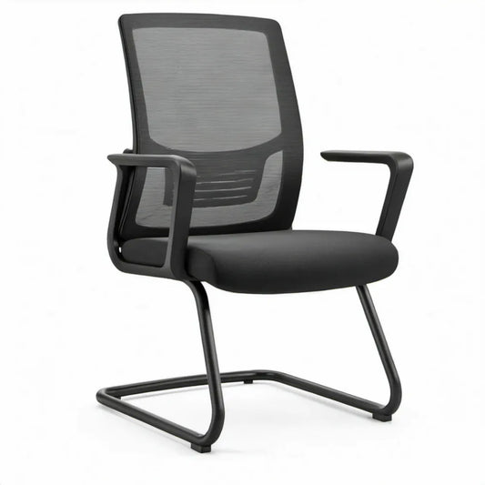 Zwarte vergaderstoel met armleuningen en sledeframe, 60 x 61 x 98 cm