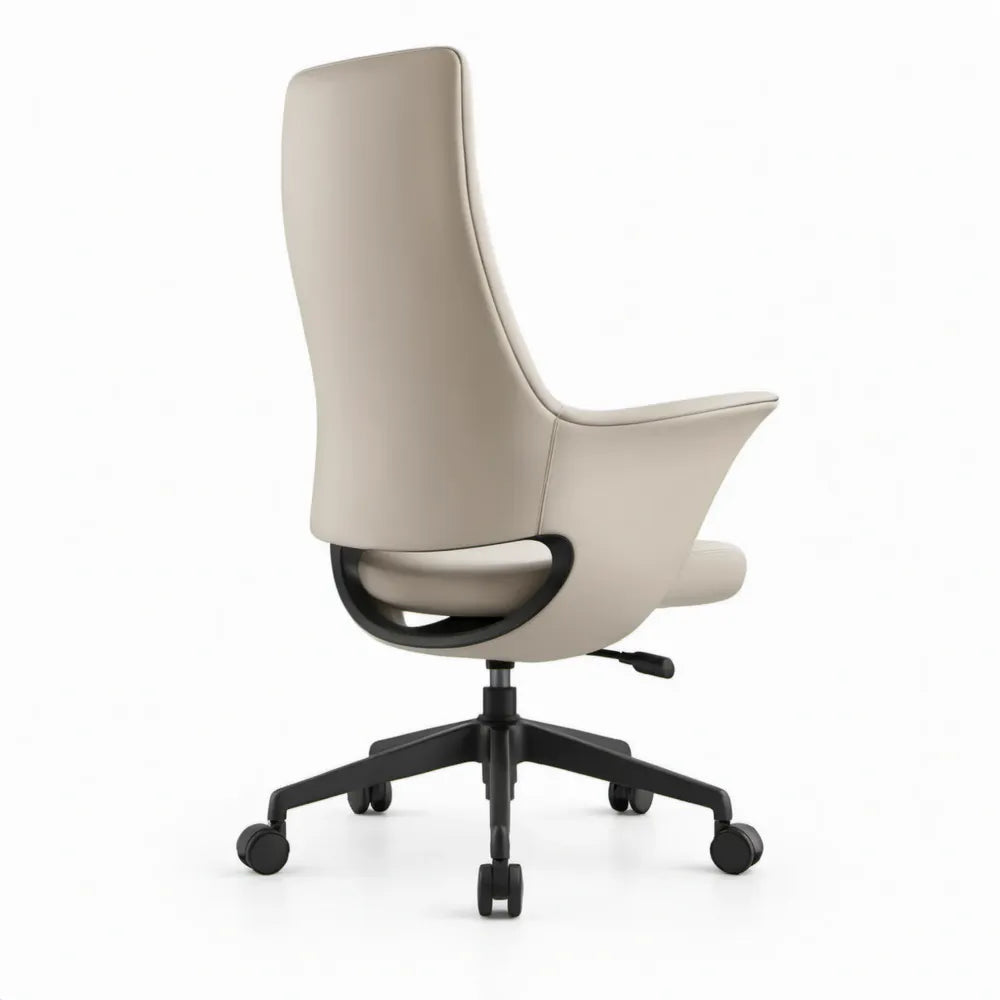 Beige bureaustoel met hoge rugleuning, armleuningen en wielen, 65 x 65 x 114-124 cm
